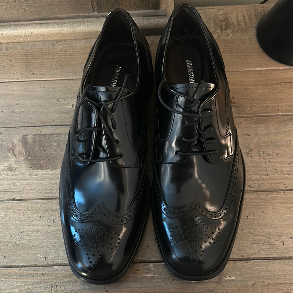 New in Box Johnston & Murphy Black Shoes - Picture 3 of 5